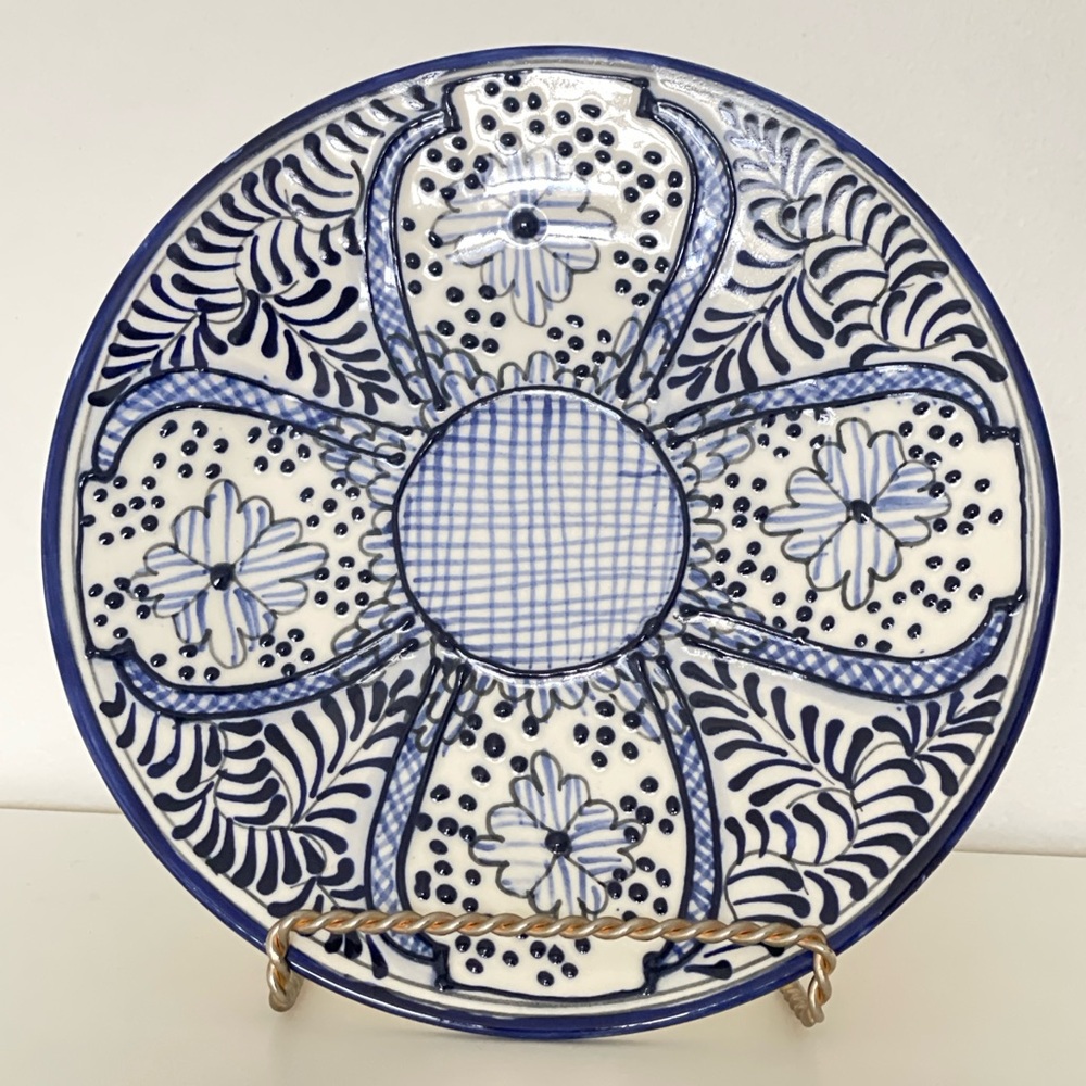 Hand-Painted Mexican Talavera-Style Plate - Blue & White - 10”